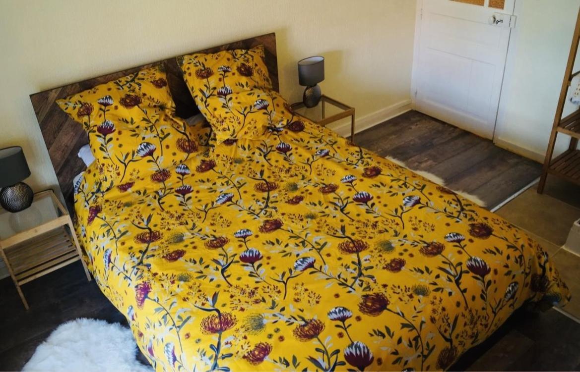 Maison Des Glycines Droux Екстериор снимка